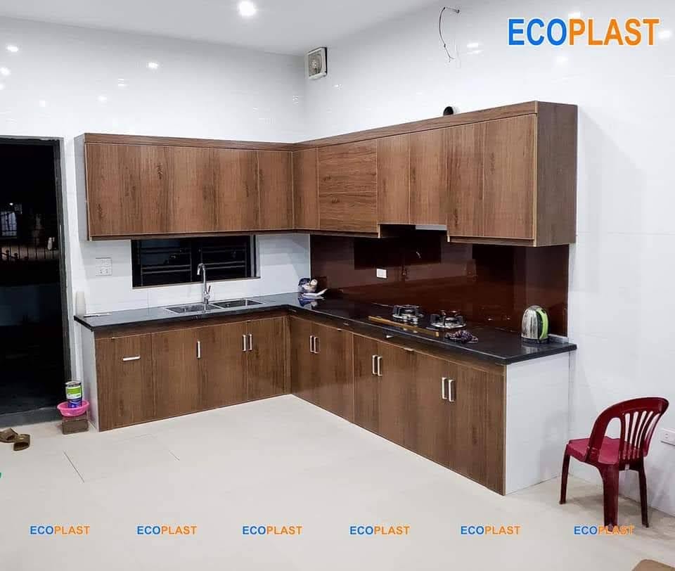 Tủ bếp nhựa Ecoplast (Tủ đôi) màu gỗ óc chó, khung bê tông - TBE06 ...